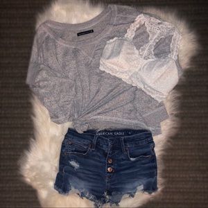 🚨 NWOT!🚨 Abercrombie & Fitch Lightweight Sweater